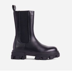 STEELE CHUNKY SOLE ANKLE BIKER BOOT IN BLACK FAUX LEATHER